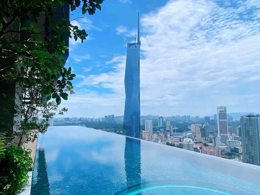 Pangsapuri Infinity Pool/ Lucentia Bbcc, Near Lalaport, Pnb118, Klcc Kuala Lumpur
